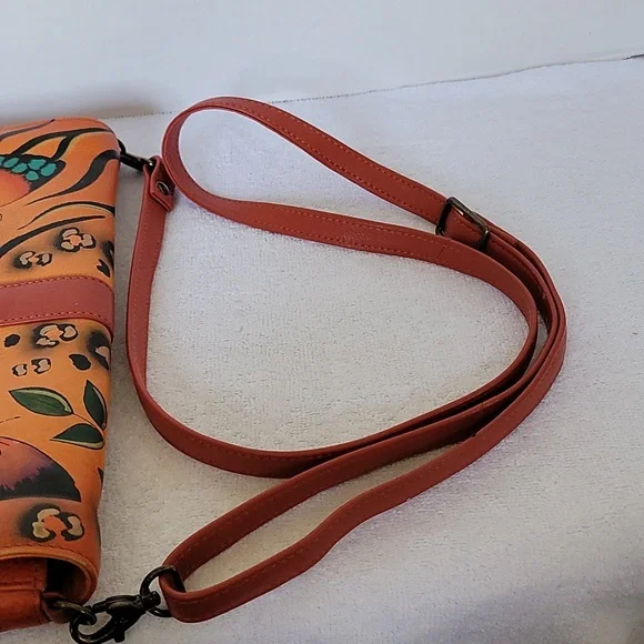 Anuschka hand painted leather medium flap messenger - Picture 12 of 16